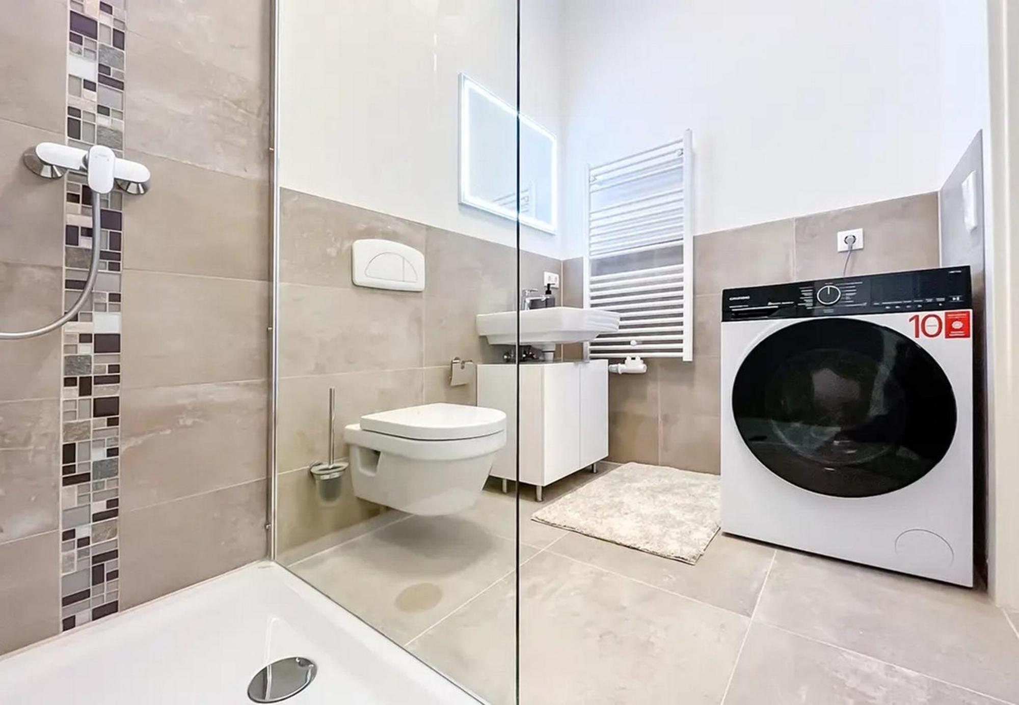 Geraeumige Stilvolle - Ihr Perfektes Zuhause Apartment