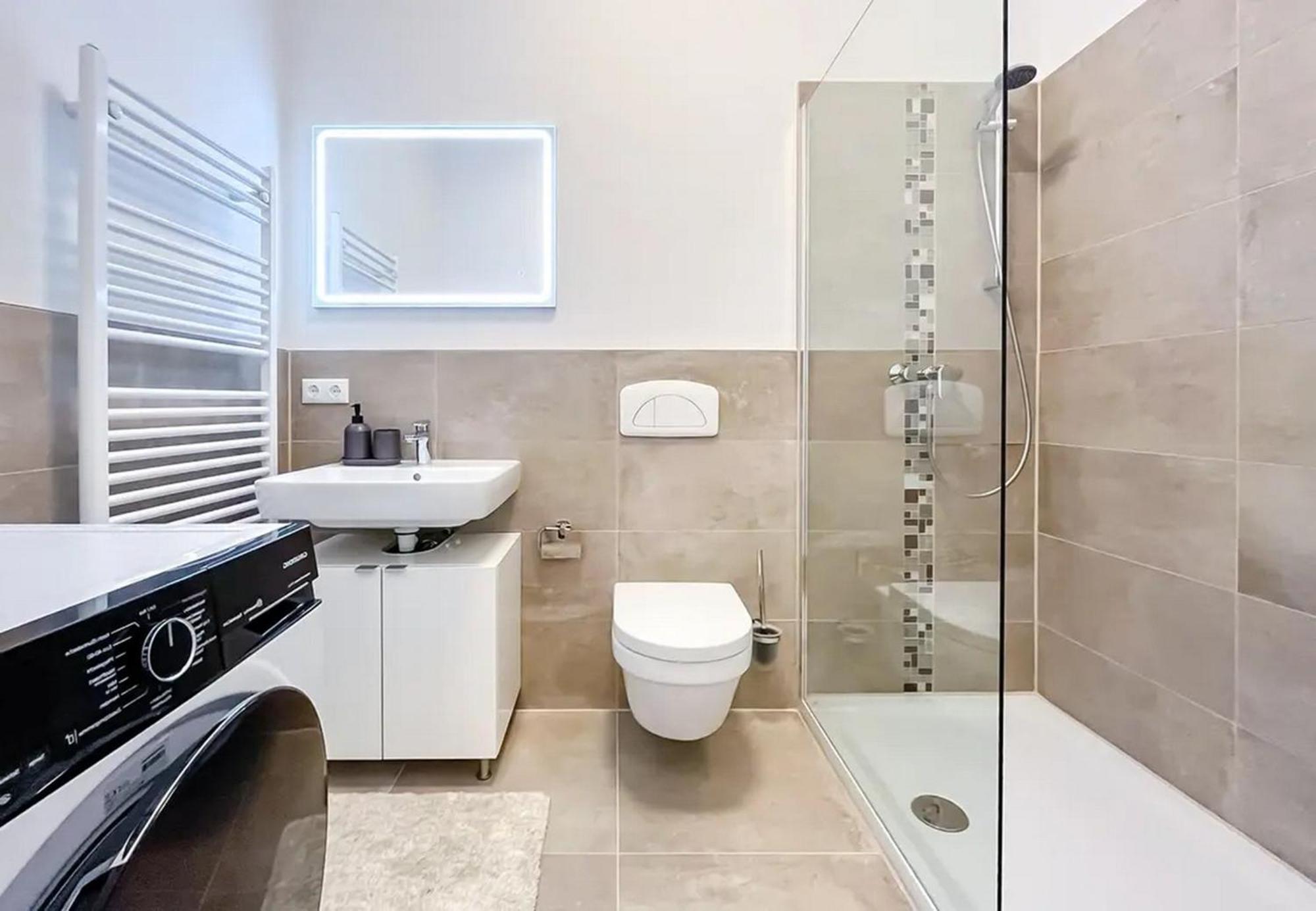 Geraeumige Stilvolle - Ihr Perfektes Zuhause Apartment